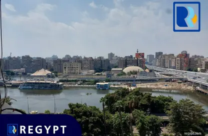 Apartment - 2 Bedrooms - 3 Bathrooms for rent in Mahmoud Azmy St. - Zamalek - Cairo