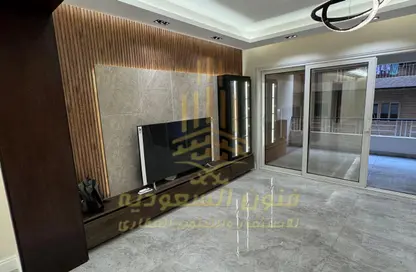 Apartment - 3 Bedrooms - 3 Bathrooms for sale in Al Mansour Mohamed St. - Zamalek - Cairo