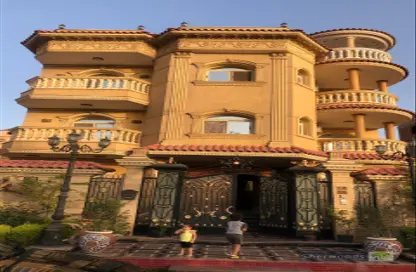 Villa - 5 Bathrooms for sale in West Somid Road - West Somid - 6 October City - Giza