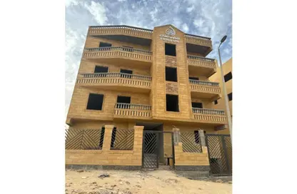 Penthouse - 5 Bedrooms - 3 Bathrooms for sale in Al Nawadi St - Hadayek October - 6 October City - Giza