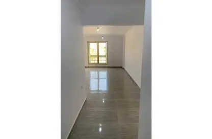 Apartment - 3 Bedrooms - 2 Bathrooms for sale in بوابة النعيم - Riviera City - Sheikh Zayed City - Giza