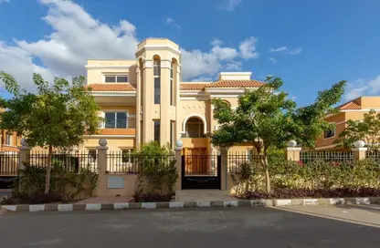 Villa - 6 Bedrooms - 7 Bathrooms for sale in Cleopatra Palace - 5th District - Shorouk City - Cairo