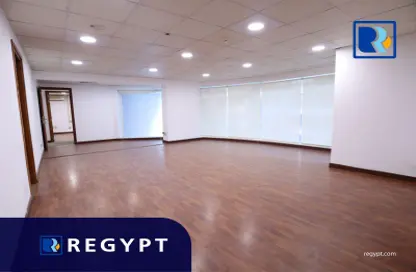 Office Space - Studio - 3 Bathrooms for rent in Degla Square - Degla - Hay El Maadi - Cairo