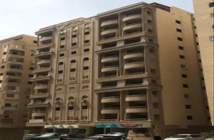 Shop - Studio - 1 Bathroom for sale in Thirteenth Sector - Zahraa El Maadi - Hay El Maadi - Cairo