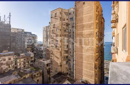 Apartment - 3 Bedrooms - 2 Bathrooms for sale in Al Geish Road - Camp Chezar - Hay Wasat - Alexandria