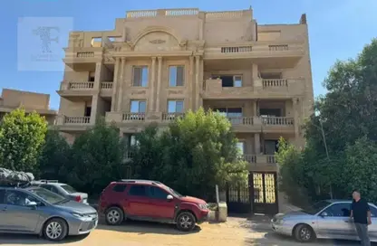 Apartment - 4 Bedrooms - 3 Bathrooms for sale in Al Narges 2 - Al Narges - New Cairo City - Cairo