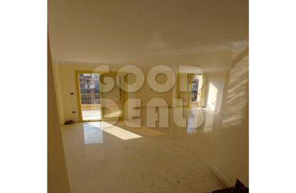 Apartment - 3 Bedrooms - 2 Bathrooms for sale in Ard El Golf - Heliopolis - Masr El Gedida - Cairo