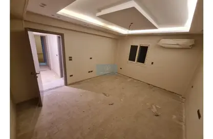 Villa for sale in Al Mosheer Ahmed Ismail St.   El Obour Road - 7th District - Obour City - Qalyubia