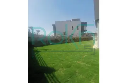 Villa - 3 Bedrooms - 5 Bathrooms for sale in Etapa - Sheikh Zayed Compounds - Sheikh Zayed City - Giza