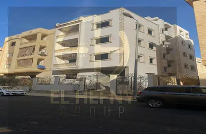 Apartment - 2 Bedrooms - 1 Bathroom for sale in Mohamed Naguib Axis - Abou El Houl - New Cairo City - Cairo