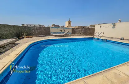 Penthouse - 4 Bedrooms - 6 Bathrooms for sale in Sarayat Al Maadi - Hay El Maadi - Cairo