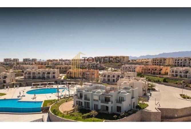 Chalet - 2 Bedrooms - 2 Bathrooms for sale in Makadi Beach - Makadi - Hurghada - Red Sea