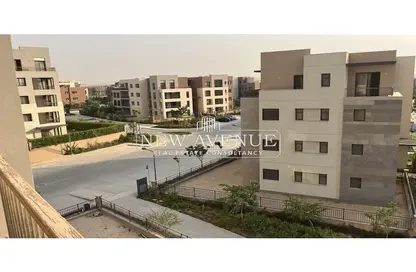 Apartment - 2 Bedrooms - 1 Bathroom for sale in District 5 Residences - El Katameya Compounds - El Katameya - New Cairo City - Cairo