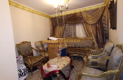 Apartment - 3 Bedrooms - 1 Bathroom for rent in Smouha Square - Smouha - Hay Sharq - Alexandria