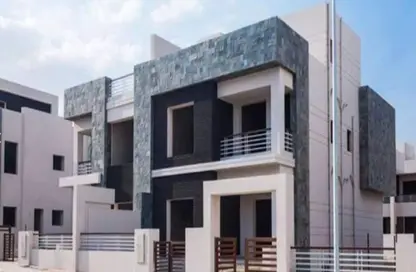 Villa - 4 Bedrooms - 3 Bathrooms for sale in Lake West - Sheikh Zayed Compounds - Sheikh Zayed City - Giza