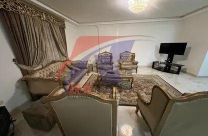 Apartment - 4 Bedrooms - 2 Bathrooms for rent in Mohamed Hassan Badran St. - 6th Zone - Nasr City - Cairo