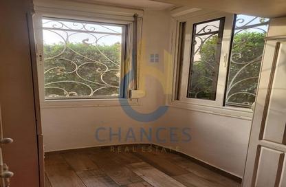 Apartment - 3 Bedrooms - 2 Bathrooms for sale in Road Inside Compound Al Safwa - Degla - Hay El Maadi - Cairo