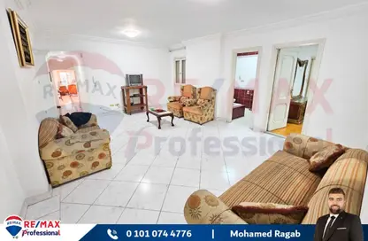 Apartment - 3 Bedrooms - 3 Bathrooms for sale in Al Geish Road - Glim - Hay Sharq - Alexandria