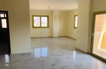 Apartment - 3 Bedrooms - 2 Bathrooms for rent in 1st District East - Shorouk City - Cairo