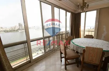 Apartment - 4 Bedrooms - 2 Bathrooms for sale in Nile St. - Dokki - Giza