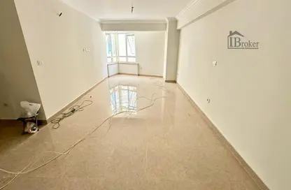 Apartment - 3 Bedrooms - 2 Bathrooms for rent in 14th of May Bridge - Smouha - Hay Sharq - Alexandria