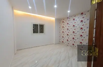 Apartment - 3 Bedrooms - 2 Bathrooms for sale in Street 29 - 1st District - Sheikh Zayed City - Giza