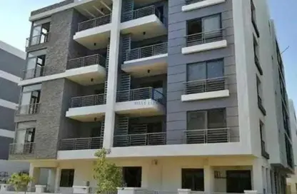 Apartment - 3 Bedrooms - 2 Bathrooms for sale in Al Burouj Compound - El Shorouk Compounds - Shorouk City - Cairo