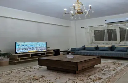 Apartment - 3 Bedrooms - 2 Bathrooms for sale in Shooting Club Street - Dokki - Giza