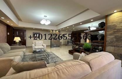 Apartment - 2 Bedrooms - 2 Bathrooms for rent in Street 11 - Maadi - Hay El Maadi - Cairo