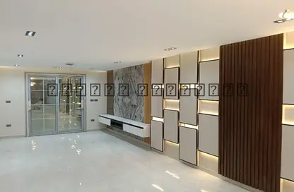 Apartment - 3 Bedrooms - 2 Bathrooms for sale in King Faisal St. - Akher Faisal - Faisal - Hay El Haram - Giza