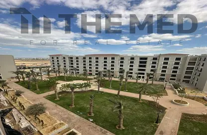 Apartment - 3 Bedrooms - 3 Bathrooms for sale in Village West - Sheikh Zayed Compounds - Sheikh Zayed City - Giza