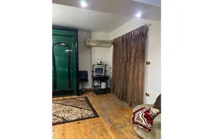 Apartment - 3 Bedrooms - 2 Bathrooms for rent in Zahraa El Maadi - Hay El Maadi - Cairo