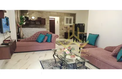 Apartment - 2 Bedrooms - 2 Bathrooms for rent in Al Narges 3 - Al Narges - New Cairo City - Cairo