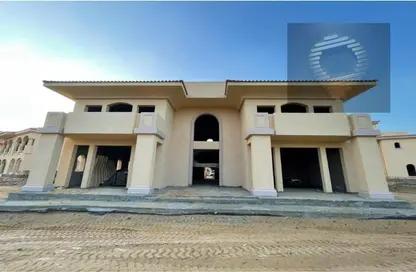 Villa - 6 Bedrooms - 7 Bathrooms for sale in Madinaty - Cairo