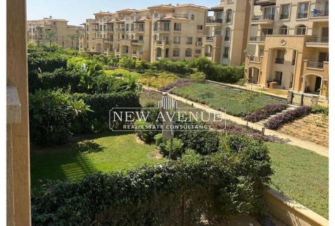 Apartment - 2 Bedrooms - 2 Bathrooms for sale in Stone Residence - 5th Settlement Compounds - The 5th Settlement - New Cairo City - Cairo