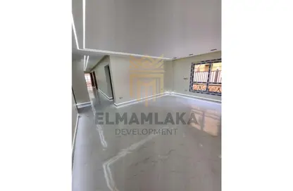 Apartment - 2 Bedrooms - 2 Bathrooms for sale in Al Khamayel city - Sheikh Zayed Compounds - Sheikh Zayed City - Giza