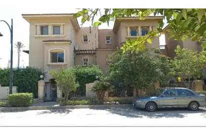 Villa - 5 Bedrooms - 6 Bathrooms for sale in Mena Garden City - Al Motamayez District - 6 October City - Giza