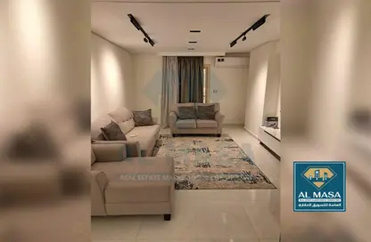 Apartment - 3 Bedrooms - 3 Bathrooms for sale in Sakaliya St. - 6th Zone - Nasr City - Cairo