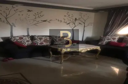 Apartment - 3 Bedrooms - 1 Bathroom for rent in South Teseen St. - The 5th Settlement - New Cairo City - Cairo