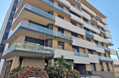 Apartment - 3 Bedrooms - 2 Bathrooms for sale in Al Burouj Compound - El Shorouk Compounds - Shorouk City - Cairo