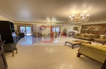 Apartment - 3 Bedrooms - 2 Bathrooms for sale in Al Narges 5 - Al Narges - New Cairo City - Cairo