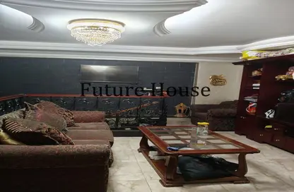 Apartment - 3 Bedrooms - 3 Bathrooms for sale in Thirteenth Sector - Zahraa El Maadi - Hay El Maadi - Cairo