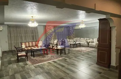 Apartment - 4 Bedrooms - 3 Bathrooms for sale in Aal Othman St. - 10th District - Nasr City - Cairo