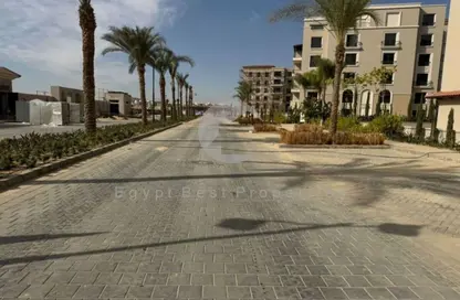 Apartment - 3 Bedrooms - 2 Bathrooms for sale in Royal City - Sheikh Zayed Compounds - Sheikh Zayed City - Giza