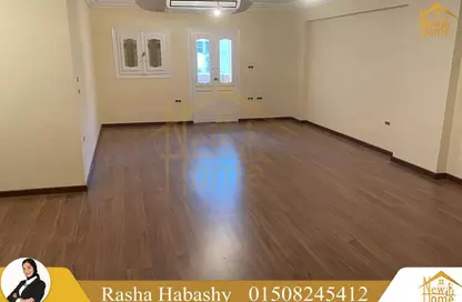 Apartment - 3 Bedrooms - 2 Bathrooms for sale in Mahmoud Hassan Fahmy St. - Sporting - Hay Sharq - Alexandria