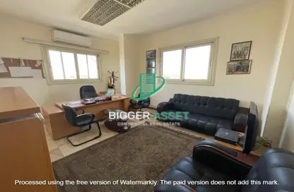 Office Space - Studio - 3 Bathrooms for rent in Nasr St. - Hay El Maadi - Cairo