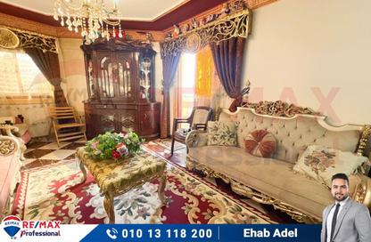 Apartment - 2 Bedrooms - 1 Bathroom for sale in Zaki Ragab St. - Smouha - Hay Sharq - Alexandria