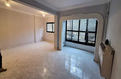 Apartment - 3 Bedrooms - 1 Bathroom for rent in Degla Square - Degla - Hay El Maadi - Cairo