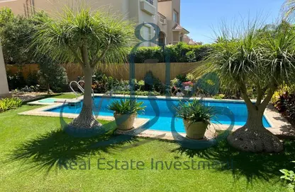 Villa - 4 Bedrooms - 4 Bathrooms for rent in Al Karma 2 - 5th District - Sheikh Zayed City - Giza