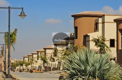 Villa - 5 Bedrooms - 3 Bathrooms for sale in Mivida - 5th Settlement Compounds - The 5th Settlement - New Cairo City - Cairo